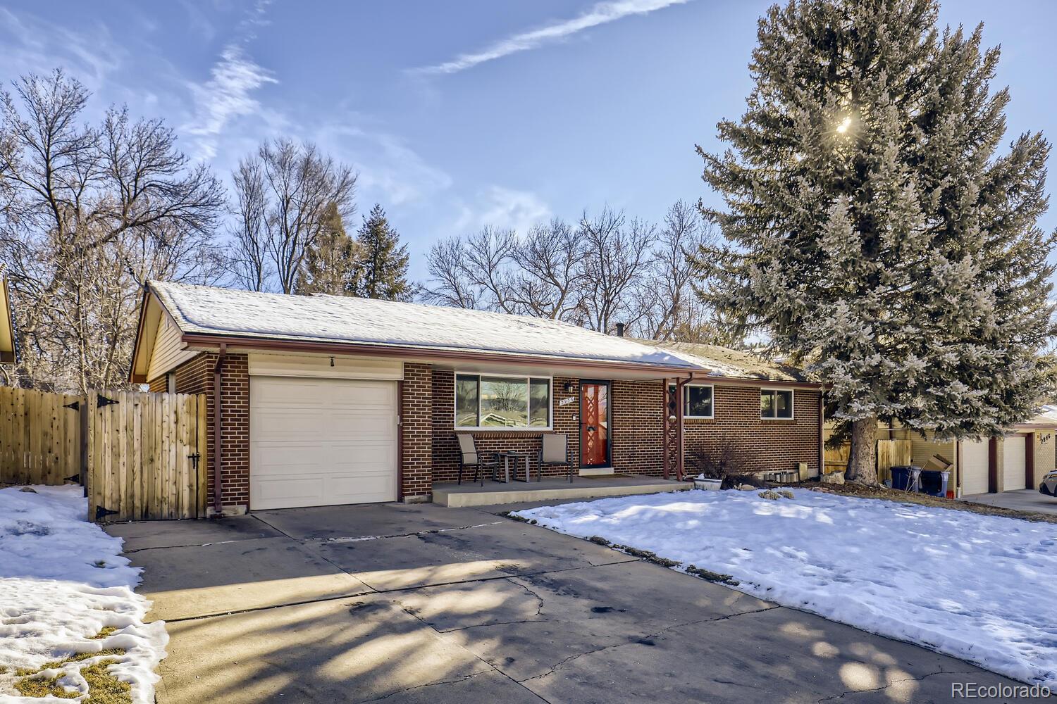 2936 S Fenton Street