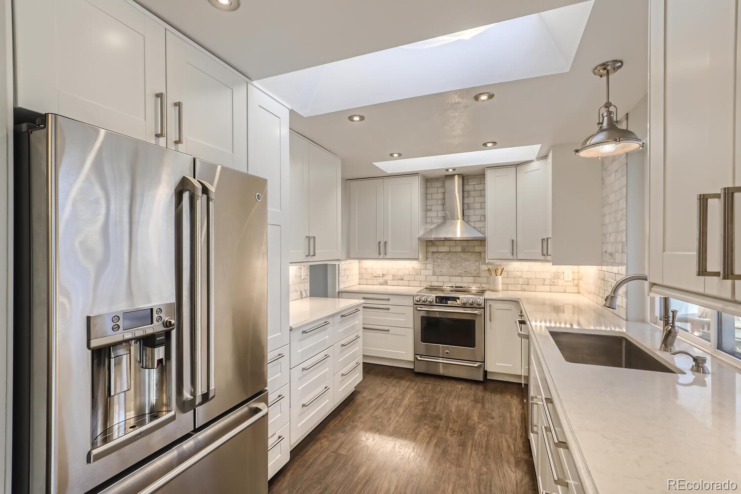 2936 S Fenton Street