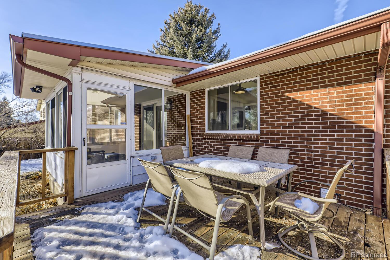 2936 S Fenton Street