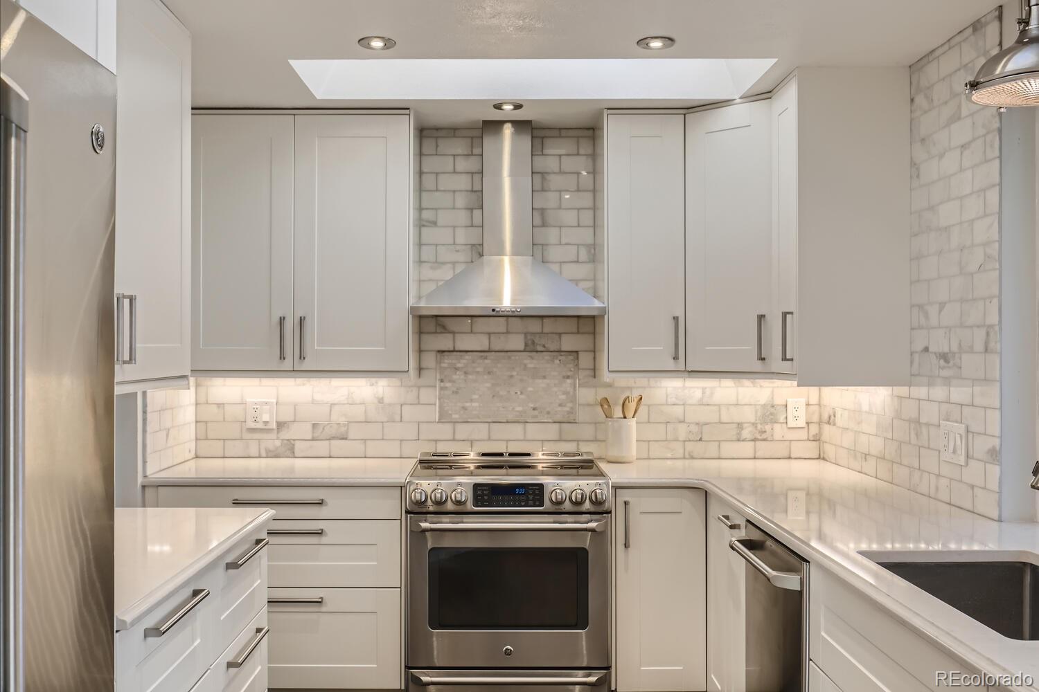 2936 S Fenton Street