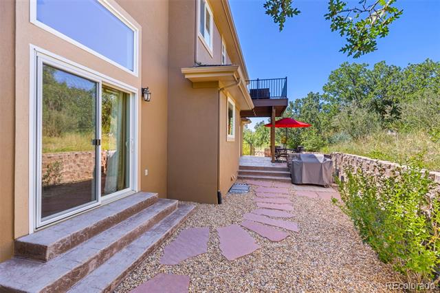 525 Valley Drive