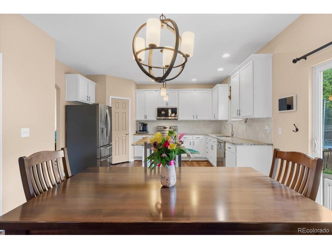 1946 E 167th Dr