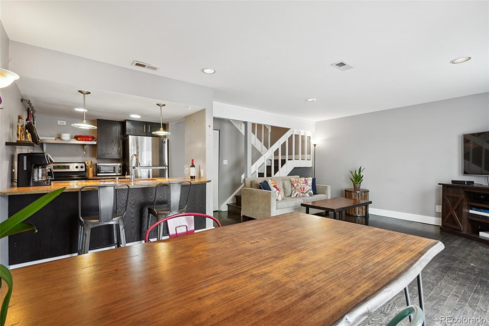 1111 Maxwell Avenue Unit: 219