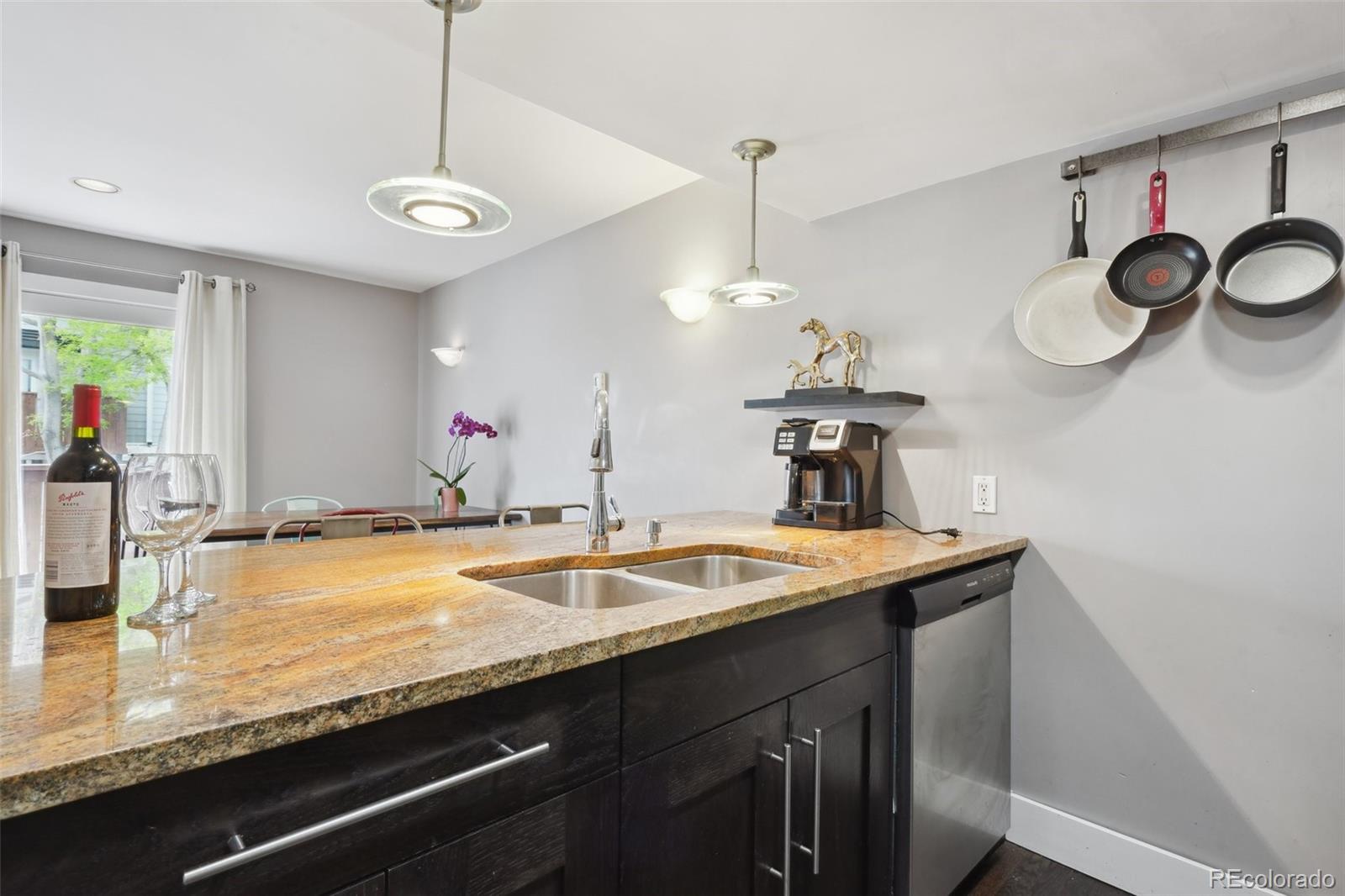 1111 Maxwell Avenue Unit: 219