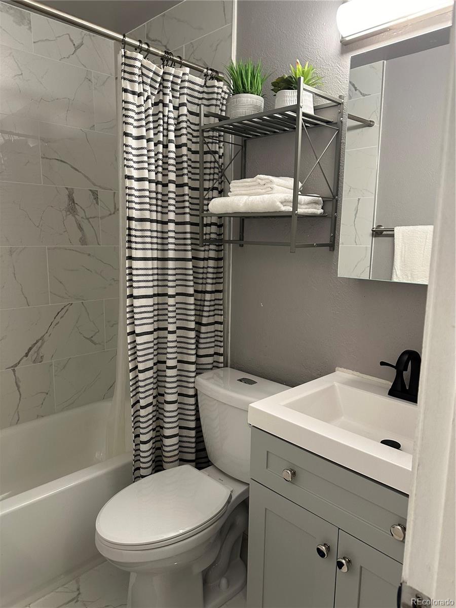 1111 Maxwell Avenue Unit: 219