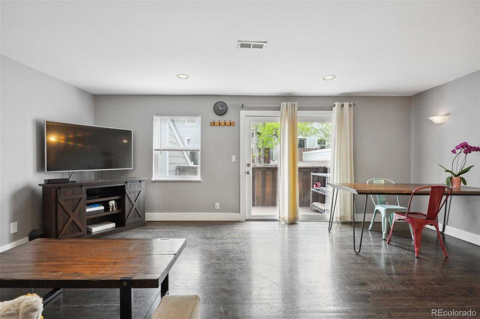 1111 Maxwell Avenue Unit: 219