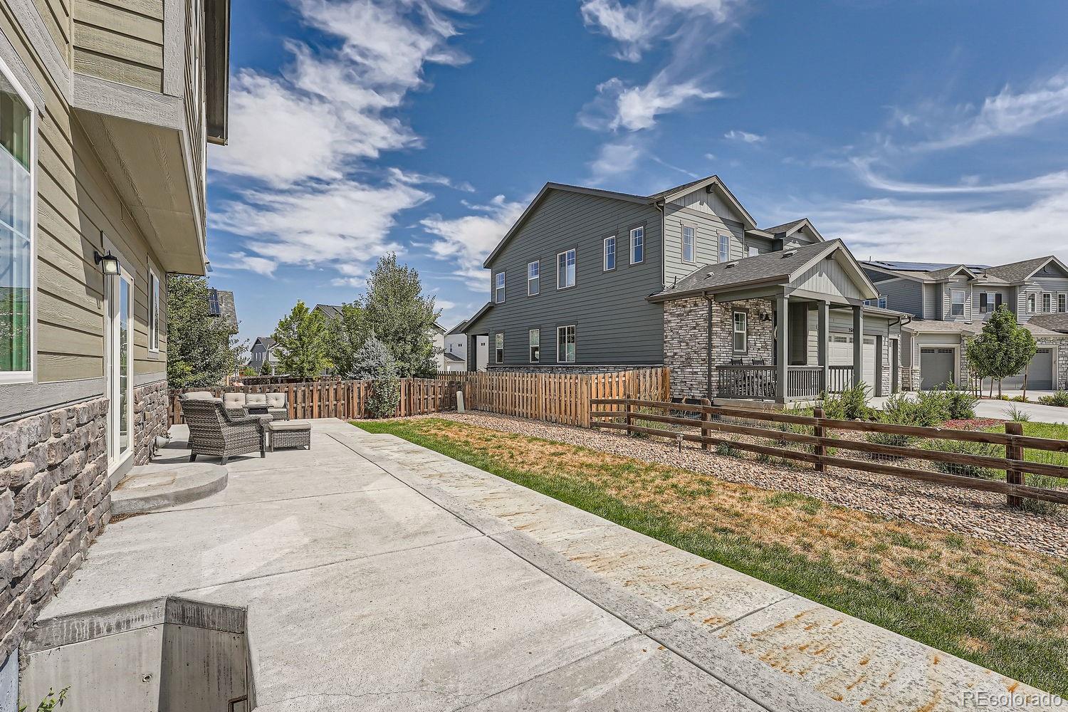 150 N Newbern Way