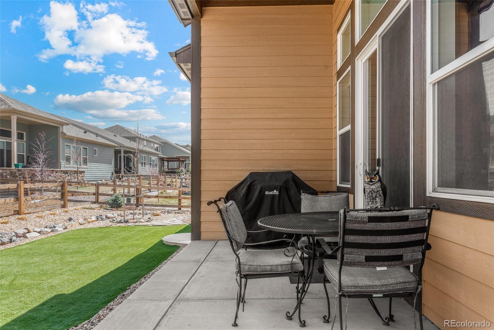1155 Fox Hills Court