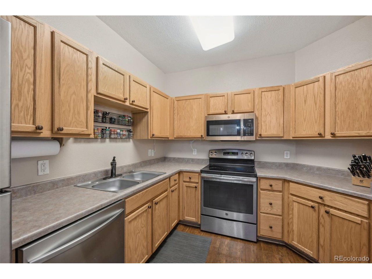 804 Summer Hawk Dr 2206
