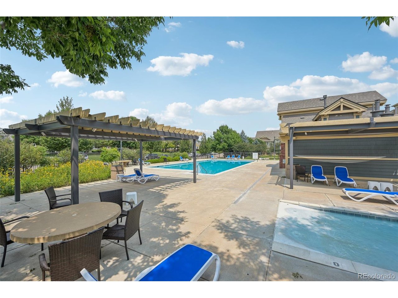 804 Summer Hawk Dr 2206