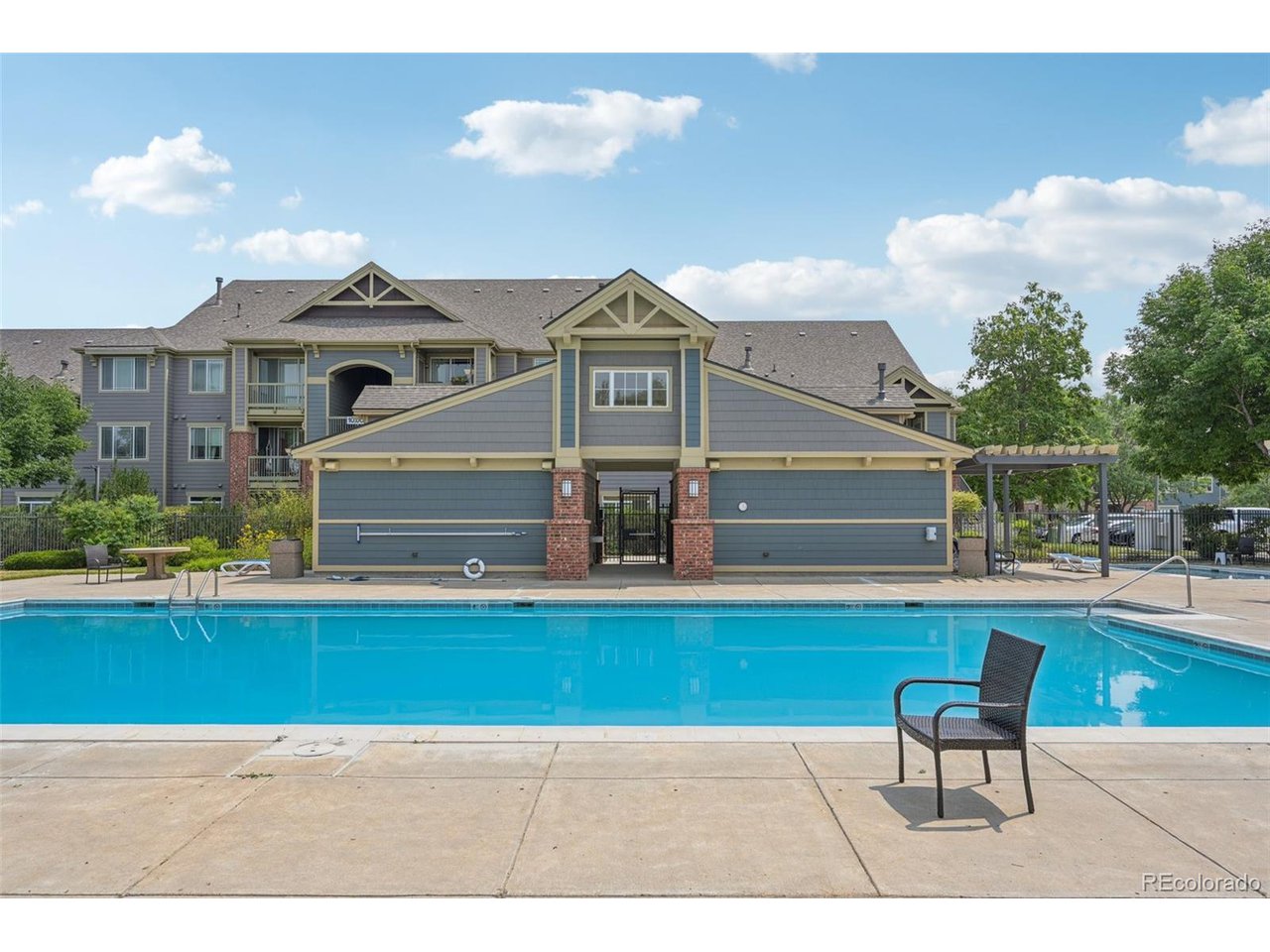 804 Summer Hawk Dr 2206