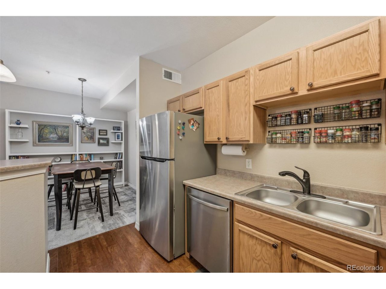 804 Summer Hawk Dr 2206