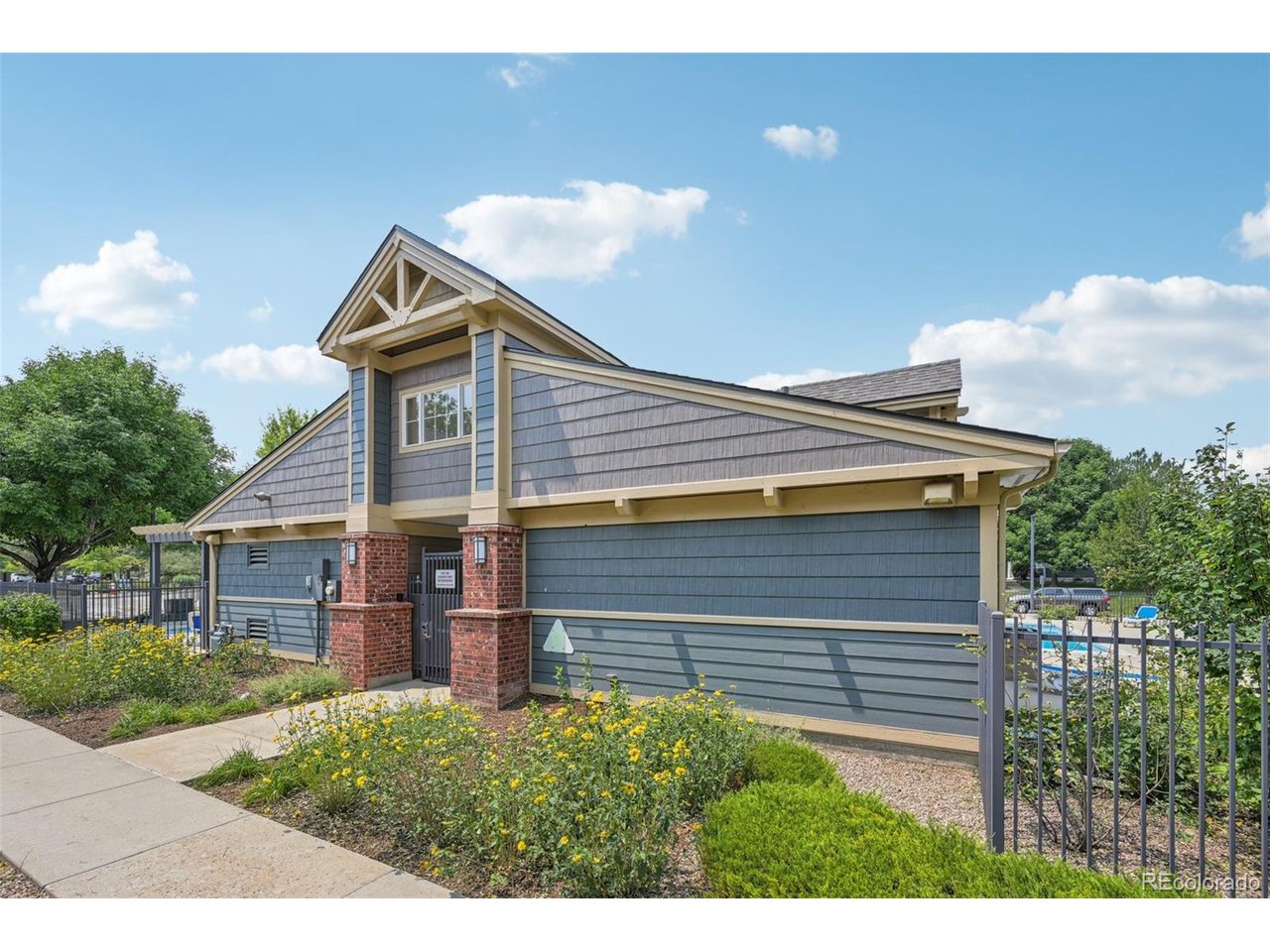 804 Summer Hawk Dr 2206