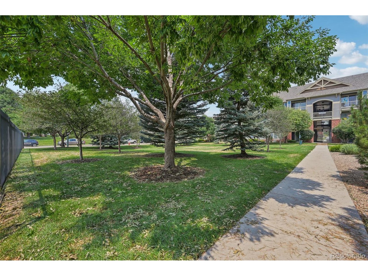 804 Summer Hawk Dr 2206