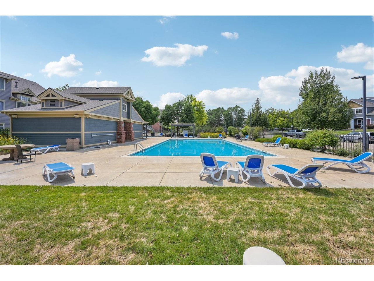 804 Summer Hawk Dr 2206