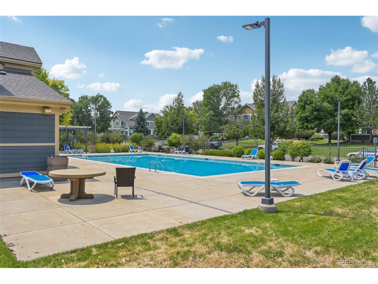 804 Summer Hawk Dr 2206