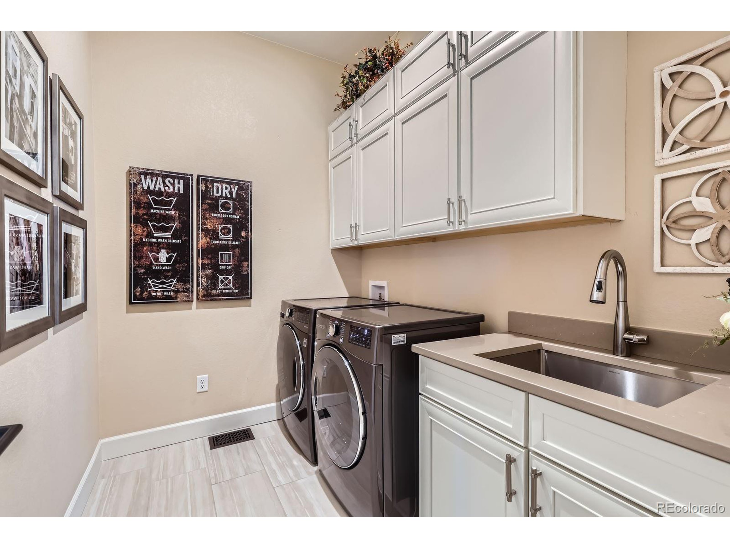 16273 Ute Peak Way Broomfield