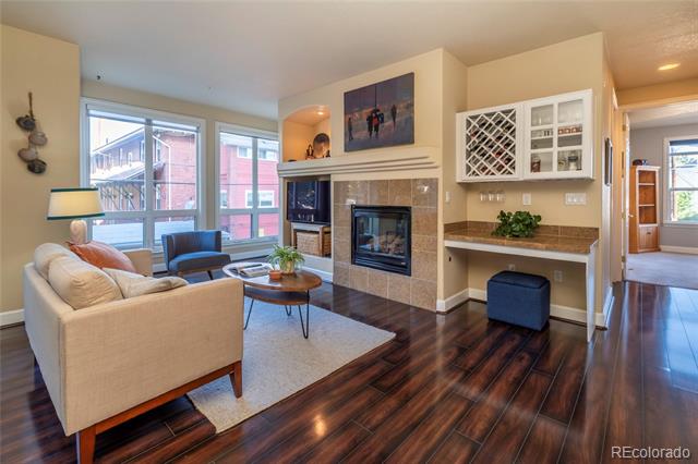 1735 N Ogden Street Unit: 106