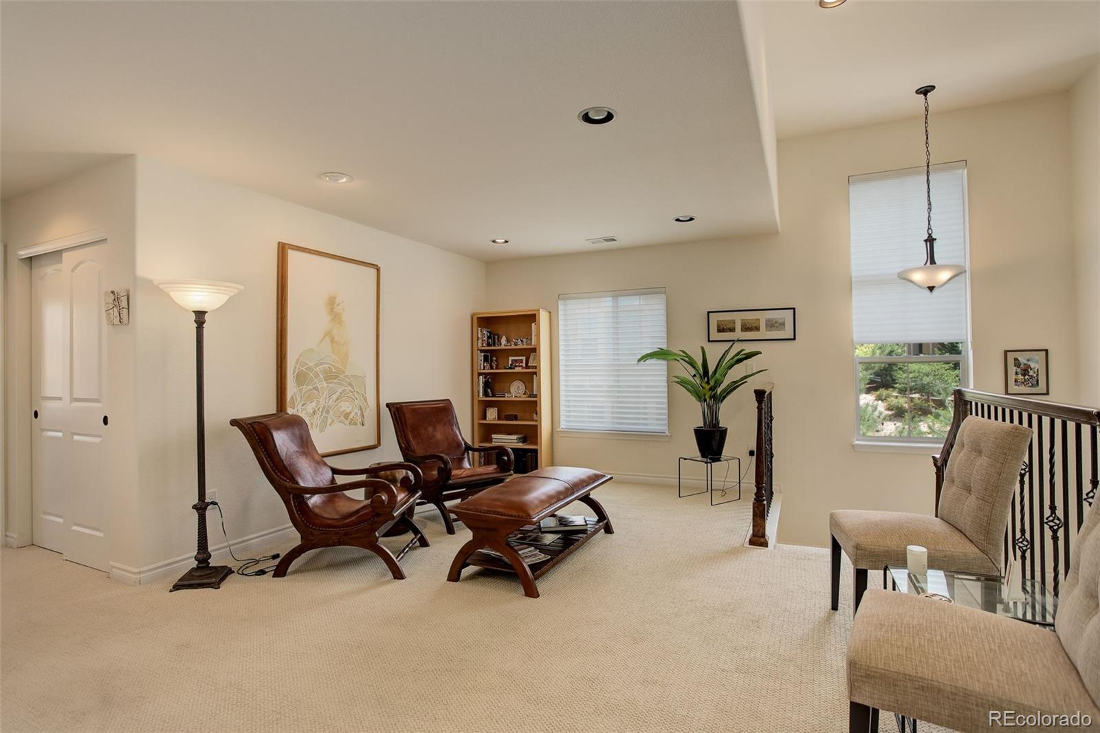 9506 Pendio Court