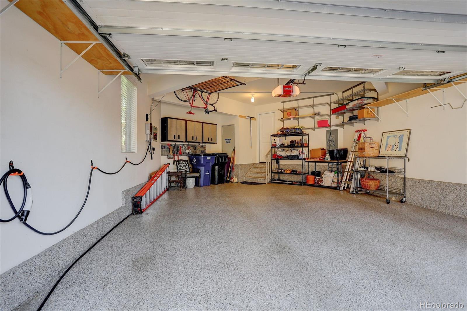 9506 Pendio Court