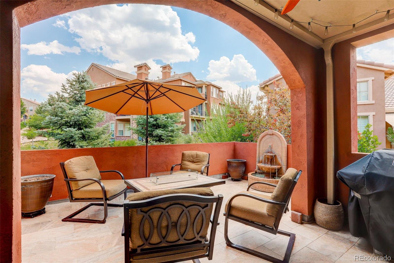 9506 Pendio Court