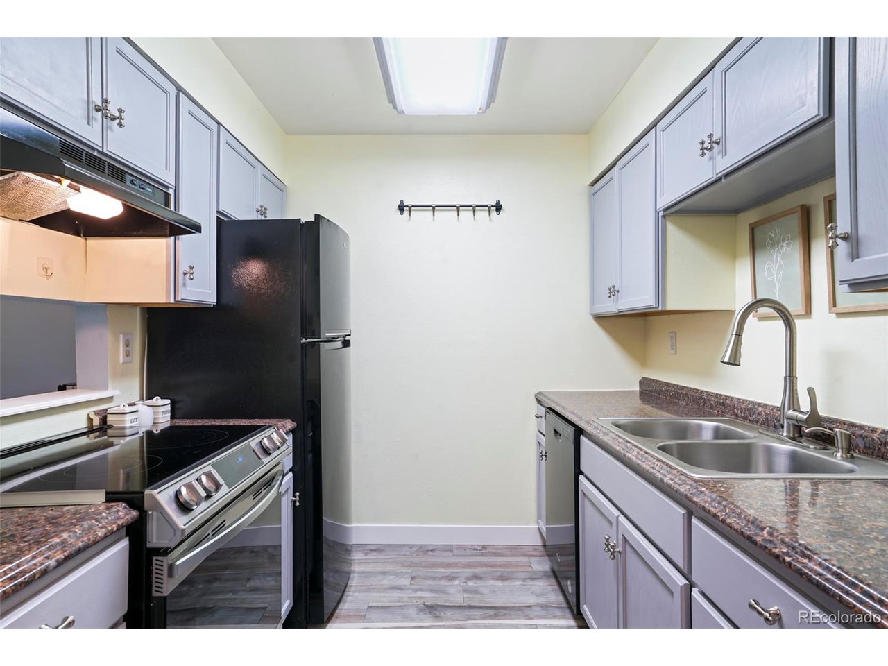 14206 E 1st Dr B09