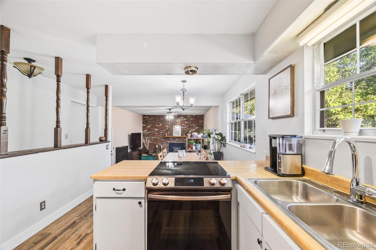 5054 W 61st Drive