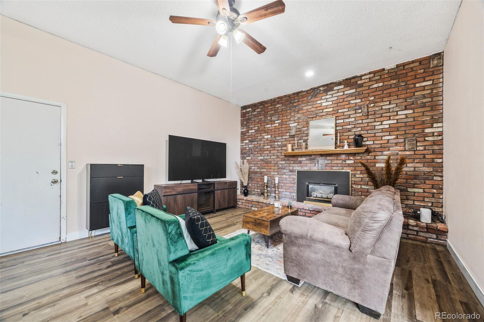 5054 W 61st Drive