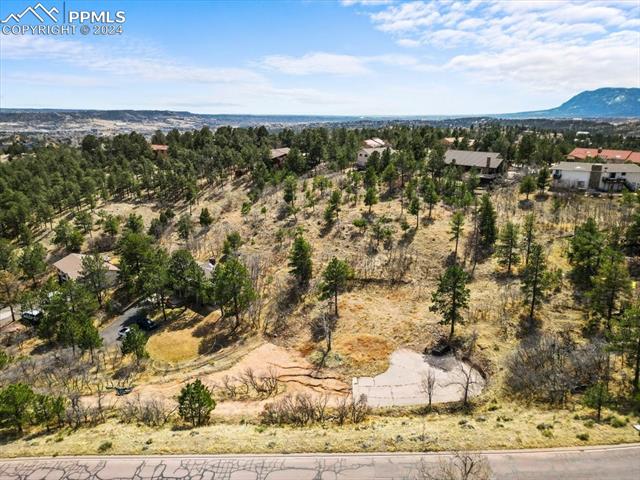 1425 Oak Hills Drive