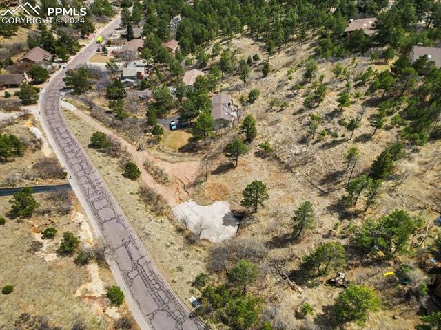 1425 Oak Hills Drive