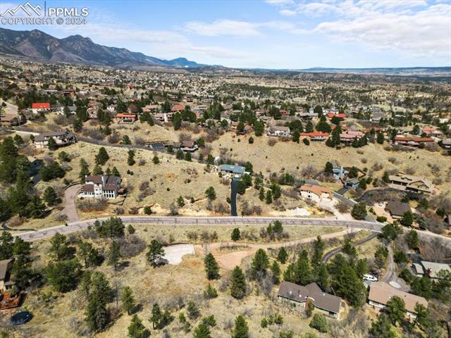 1425 Oak Hills Drive