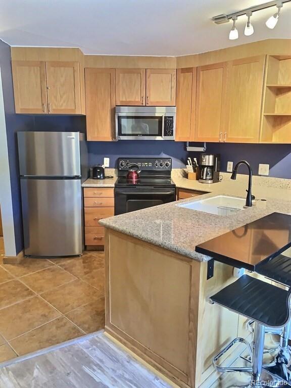 313 Iron Horse Way Unit: C1033