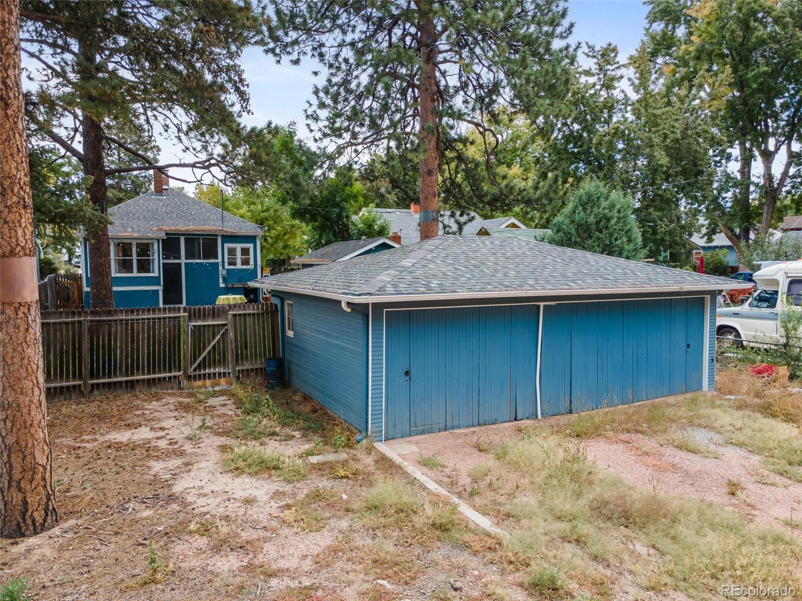 1124 N Cedar Street