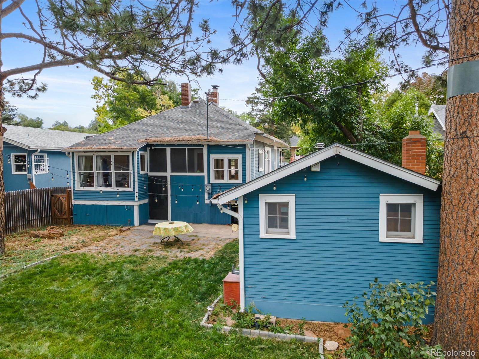 1124 N Cedar Street