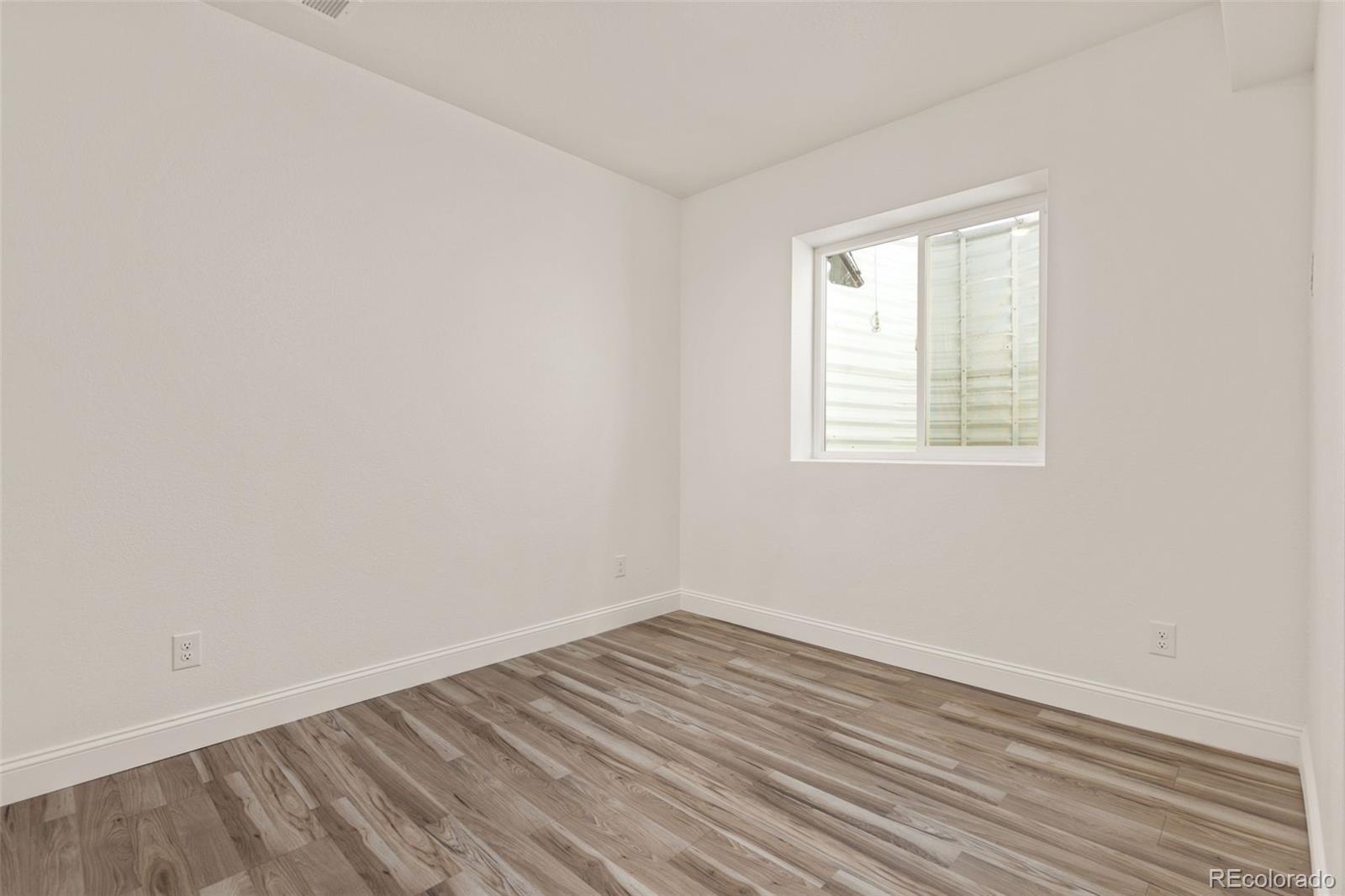 977 White Leaf Circle
