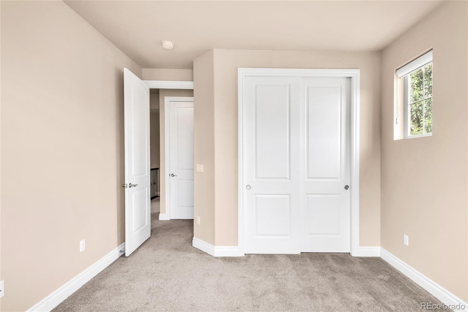 10136 Ridgegate Circle