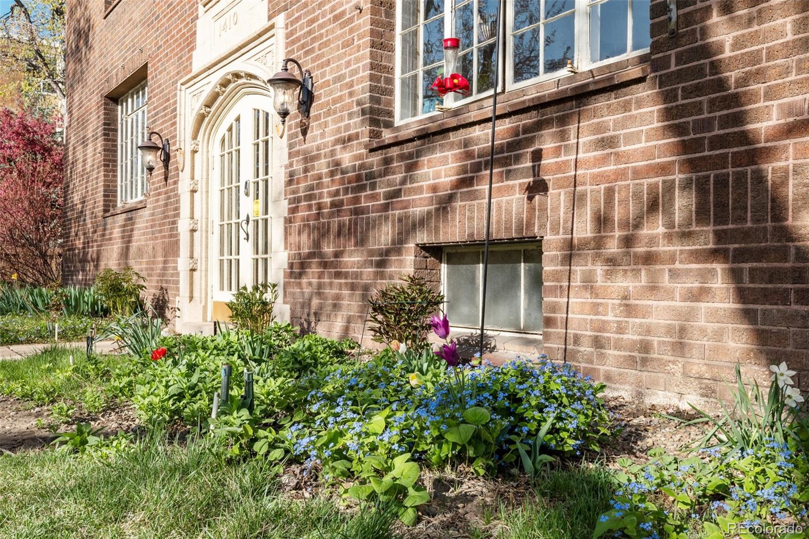 1410 Vine Street Unit: 3