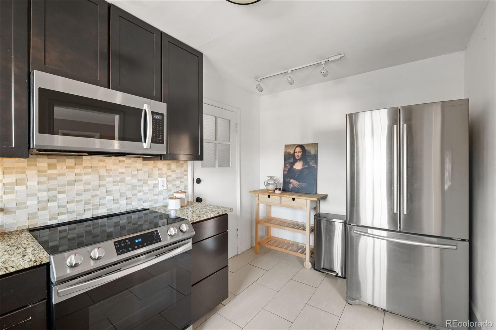 1410 Vine Street Unit: 3