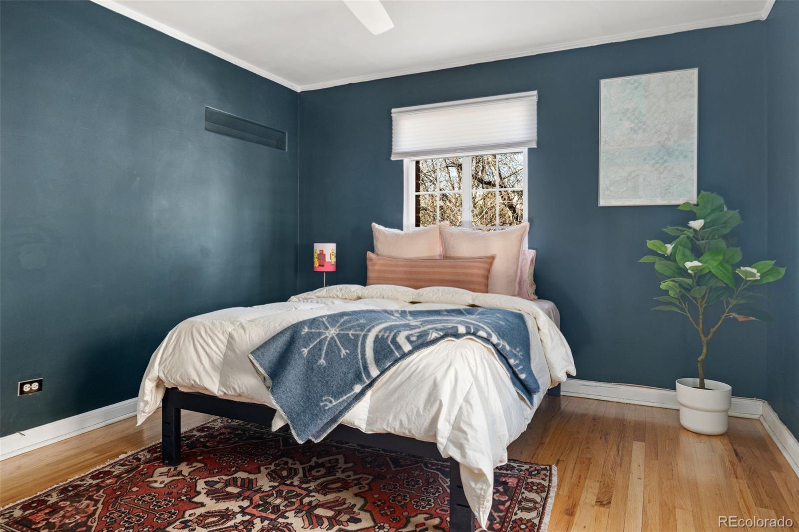 1410 Vine Street Unit: 3