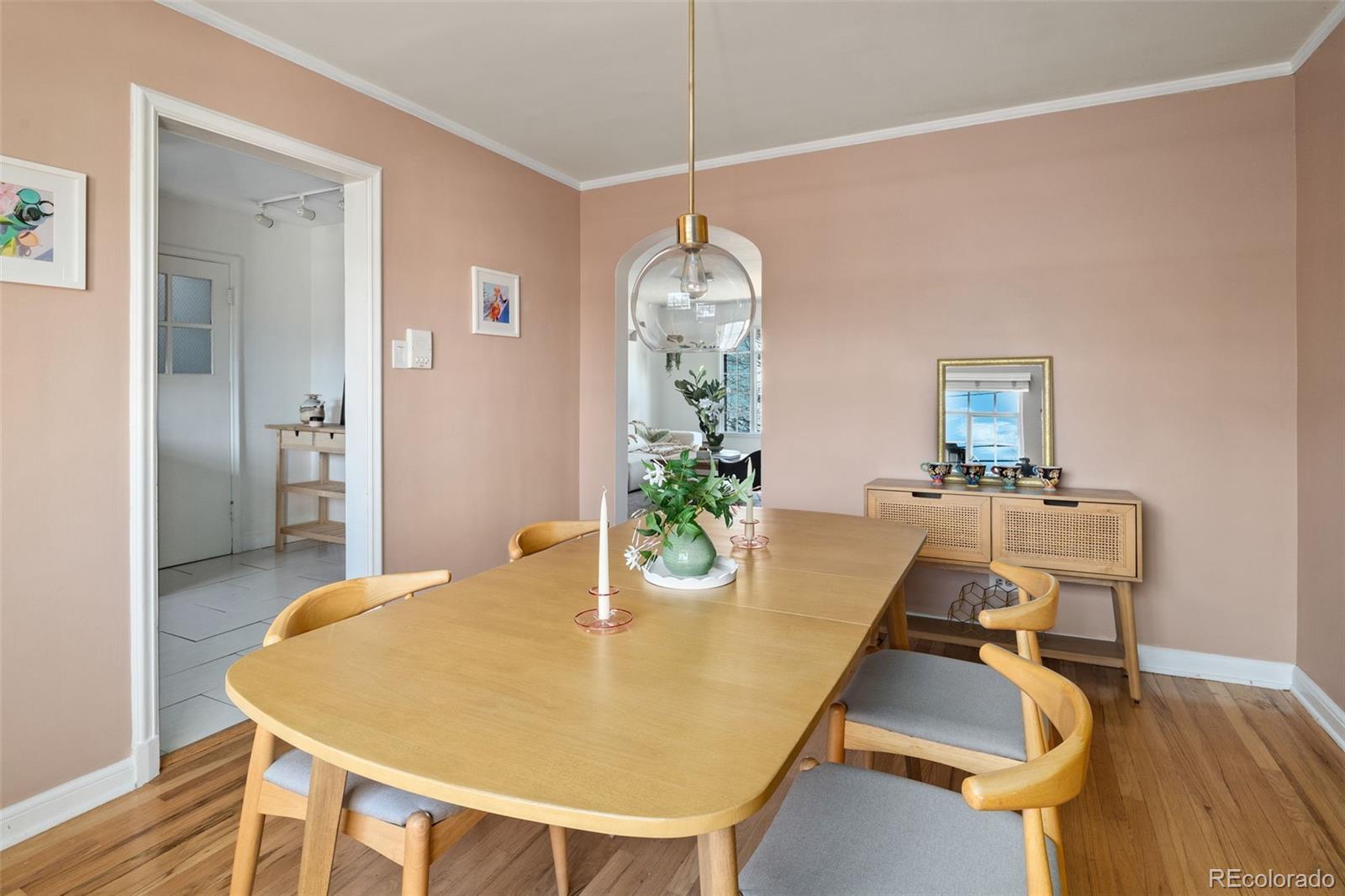 1410 Vine Street Unit: 3