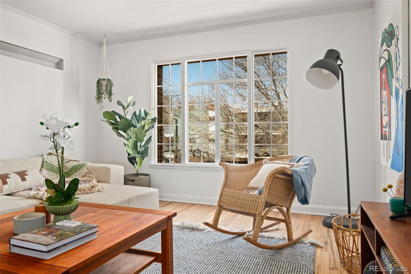 1410 Vine Street Unit: 3