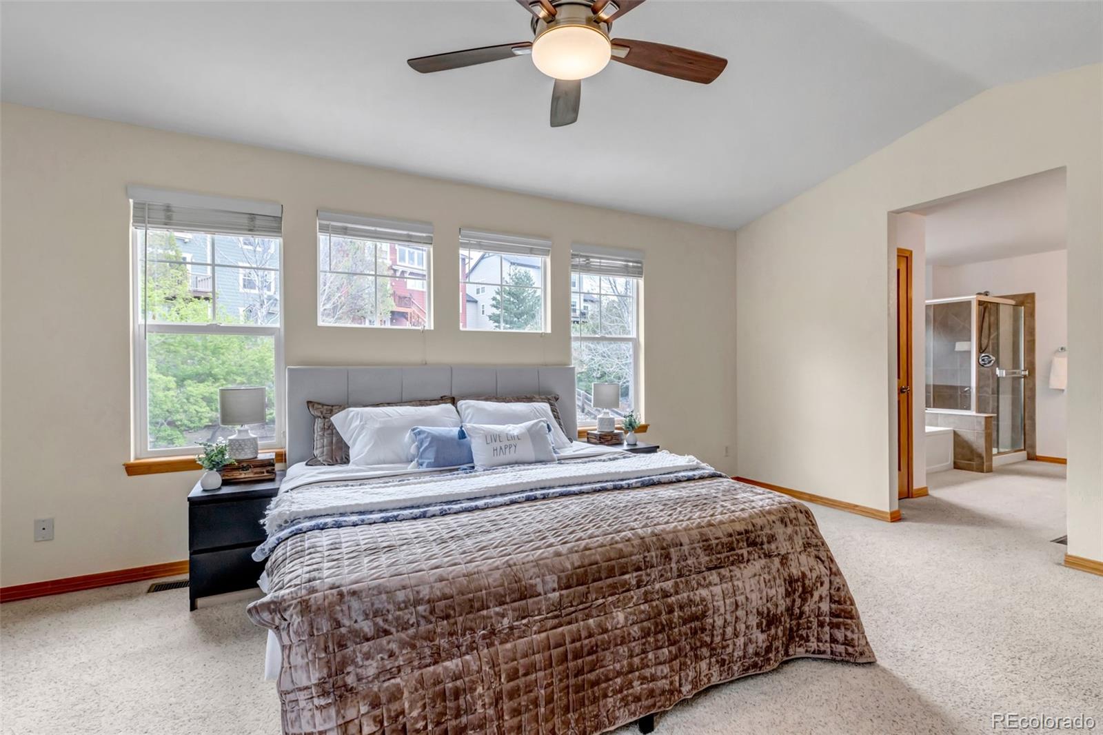 25245 E Park Crescent Drive