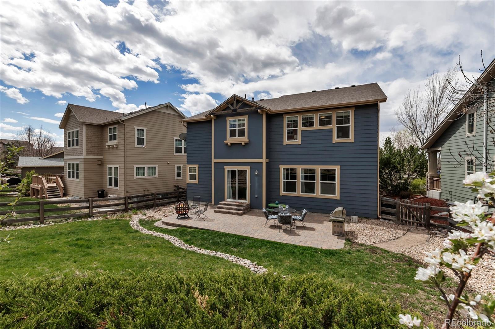 25245 E Park Crescent Drive