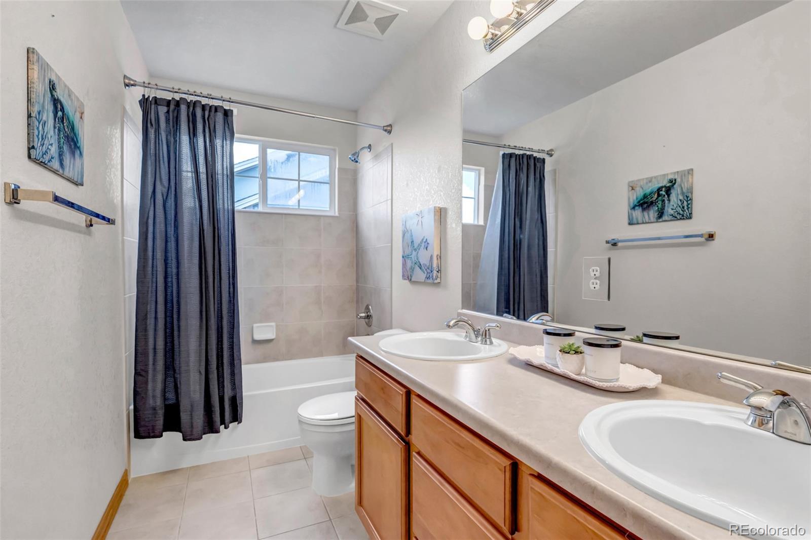 25245 E Park Crescent Drive