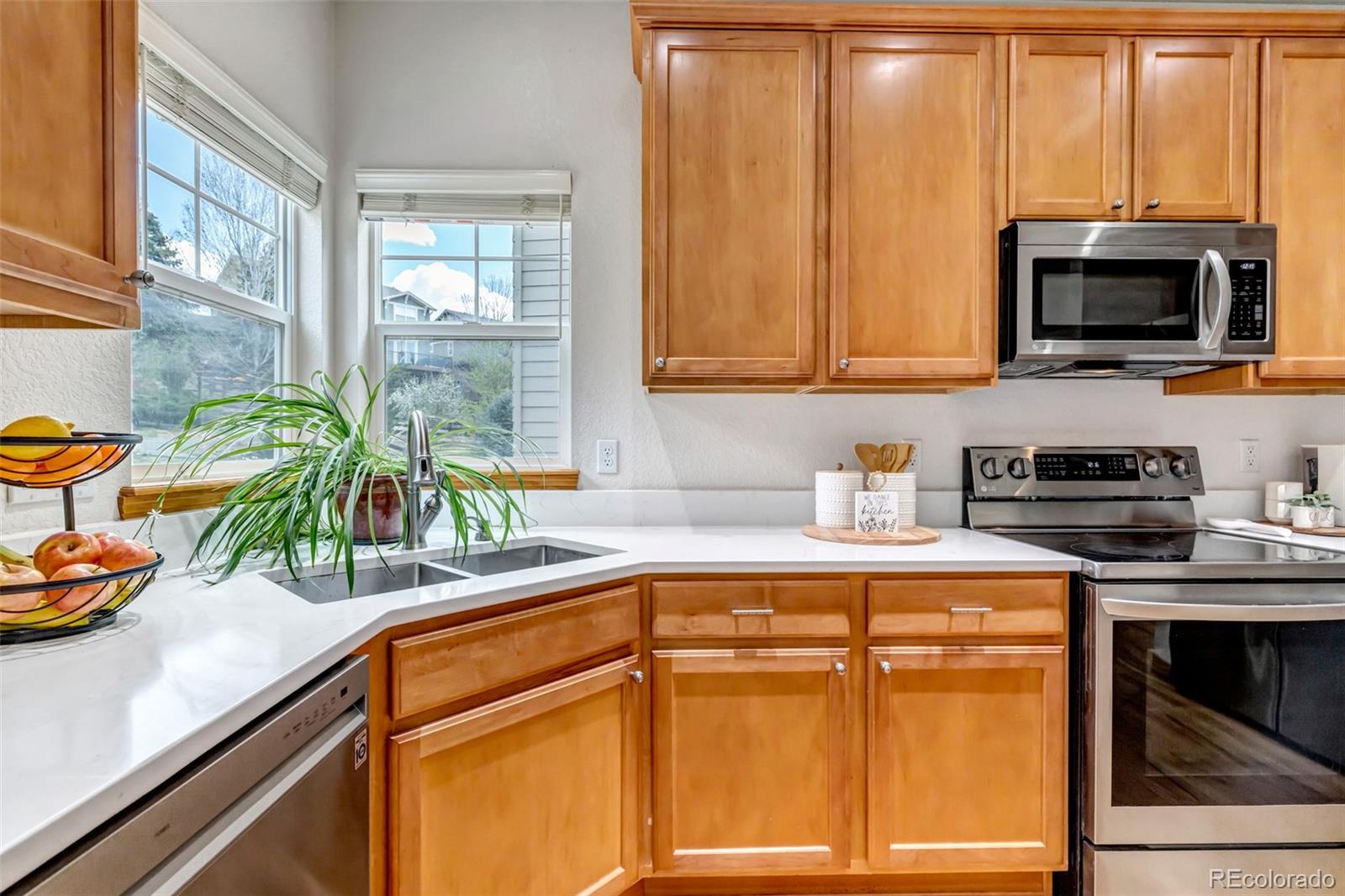 25245 E Park Crescent Drive