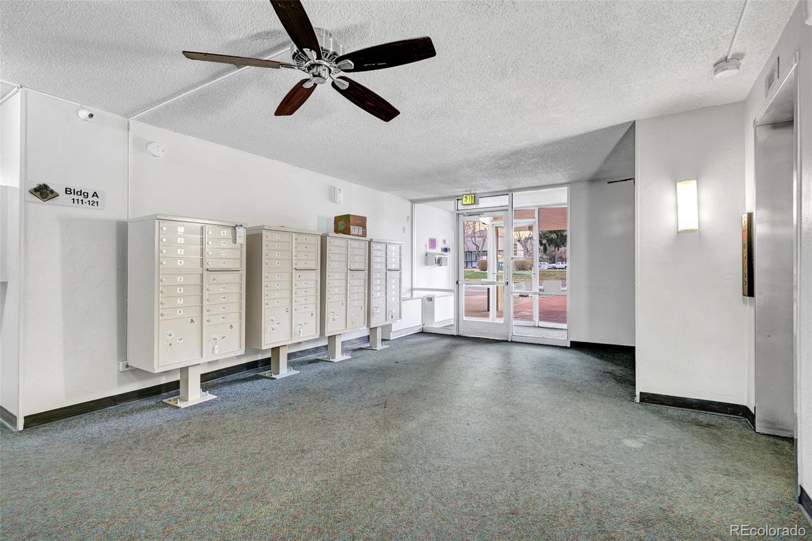2281 S Vaughn Way Unit: 318A