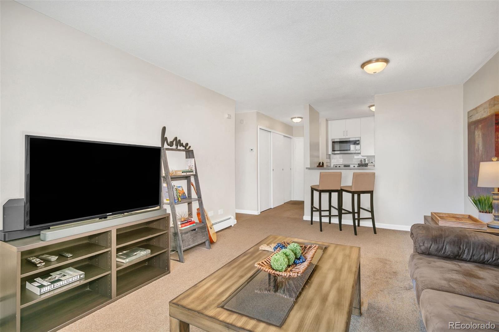 2281 S Vaughn Way Unit: 318A