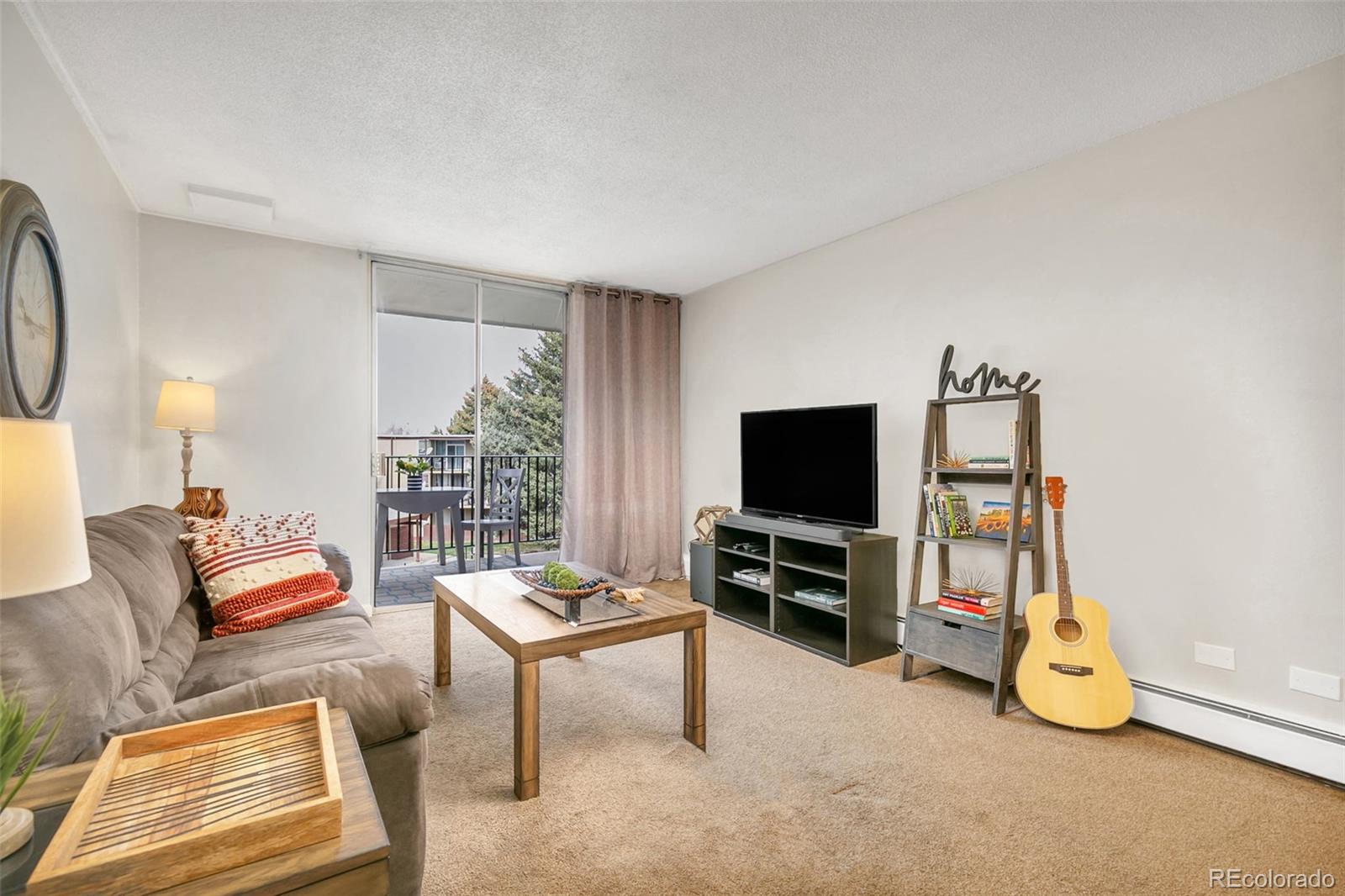 2281 S Vaughn Way Unit: 318A