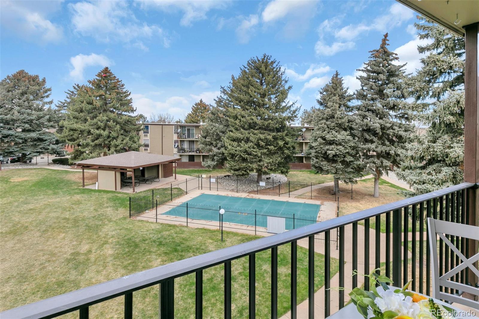 2281 S Vaughn Way Unit: 318A