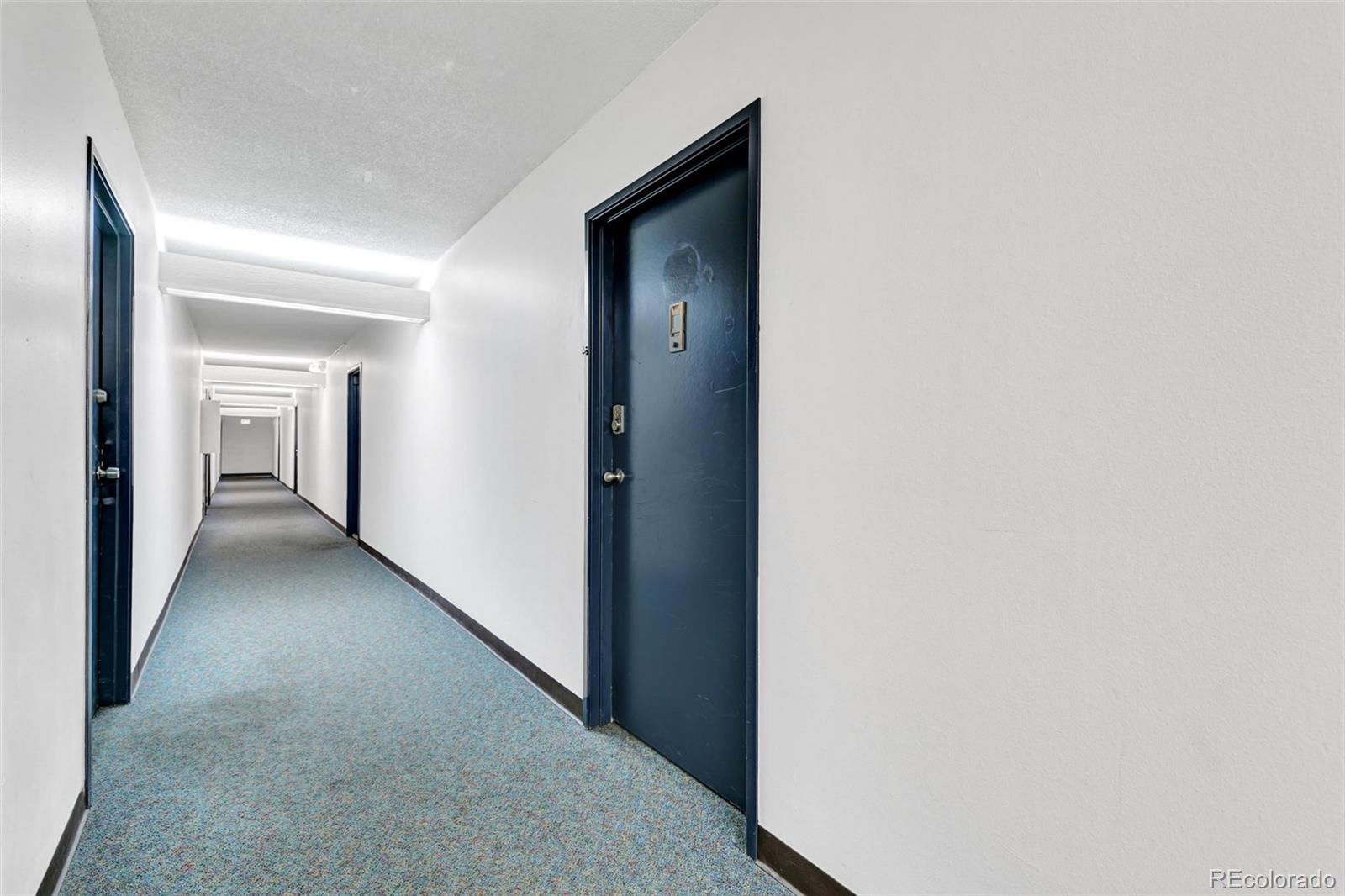 2281 S Vaughn Way Unit: 318A
